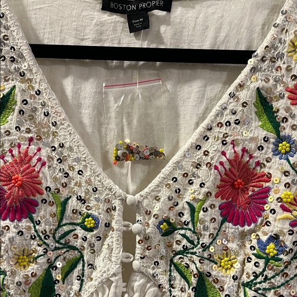 Boston Proper White Embroidered Boho Peasant Blouse - Picture 4 of 6